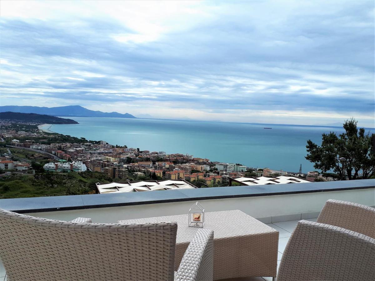 Villa Treglia B&B Формия Екстериор снимка