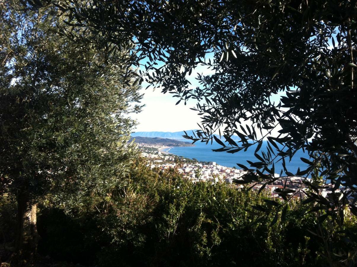 Villa Treglia B&B Формия Екстериор снимка