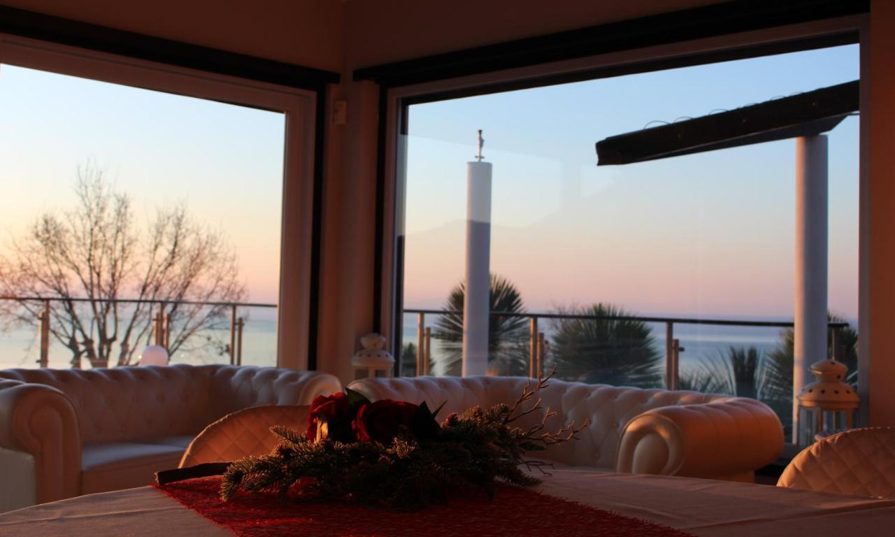 Villa Treglia B&B Формия Екстериор снимка